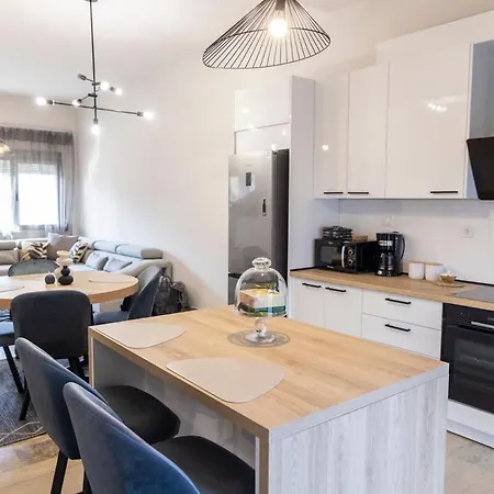 Appartamento Simplerior House Tríkala