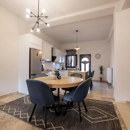 Appartamento Simplerior House Tríkala