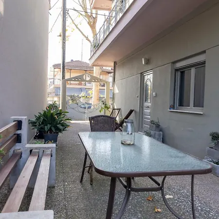 Apartment Simplerior House