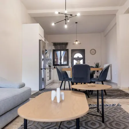 Apartment Simplerior House *