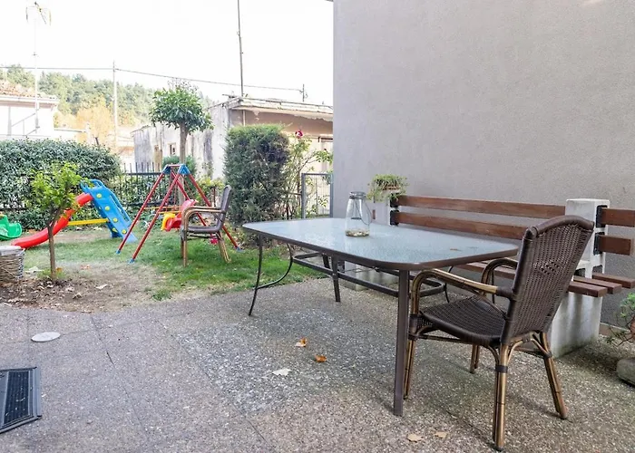 Simplerior House 公寓 特里卡拉