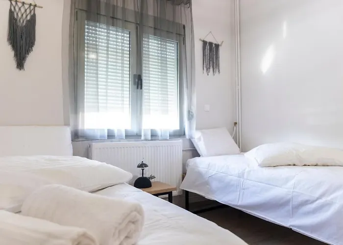 公寓 Simplerior House 特里卡拉