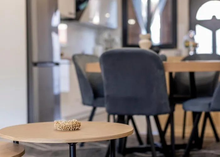 公寓 Simplerior House