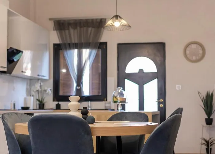 公寓 Simplerior House